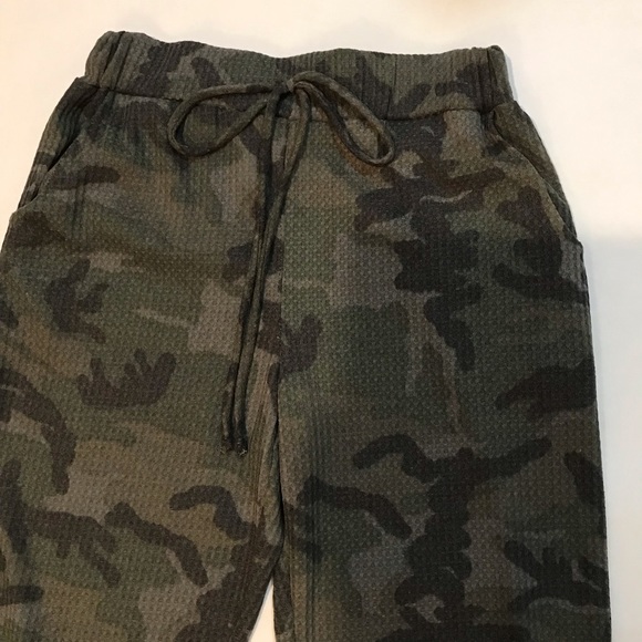 Make Offer 🌷Camouflage Thermal Sweatpants Joggers - Picture 8 of 8